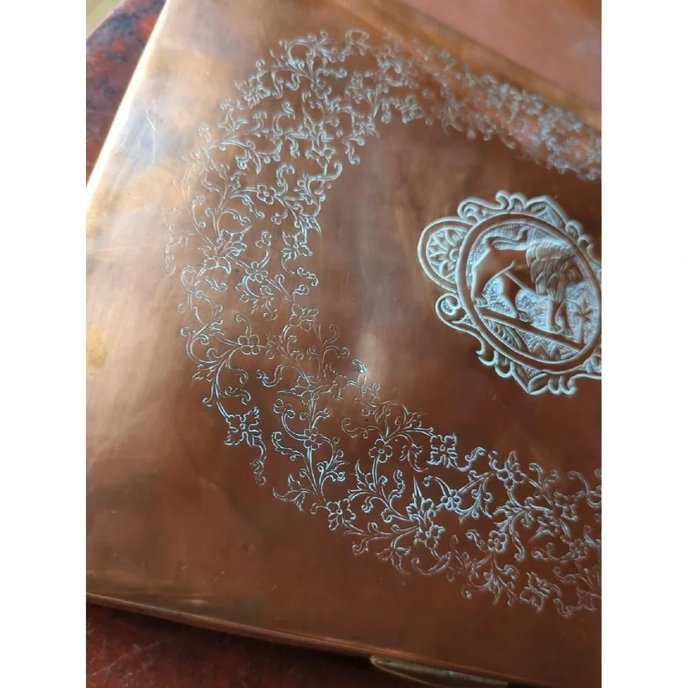 ANTIQUE COPPER TREASURE Trinket Jewlery Storage BOX Lion Etched Engraved Pretty